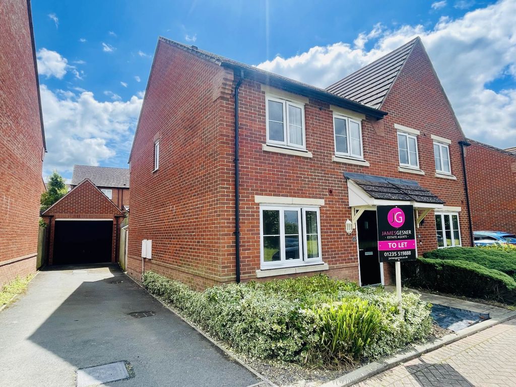 3 bed semidetached house to rent in Ash Way, Didcot OX11, £1,650 pcm