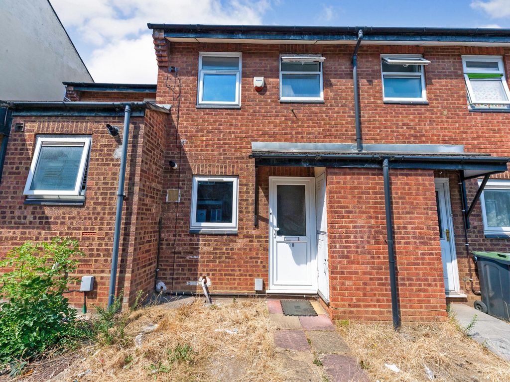 2 bed terraced house for sale in Inkerman Street, Luton LU1 Zoopla