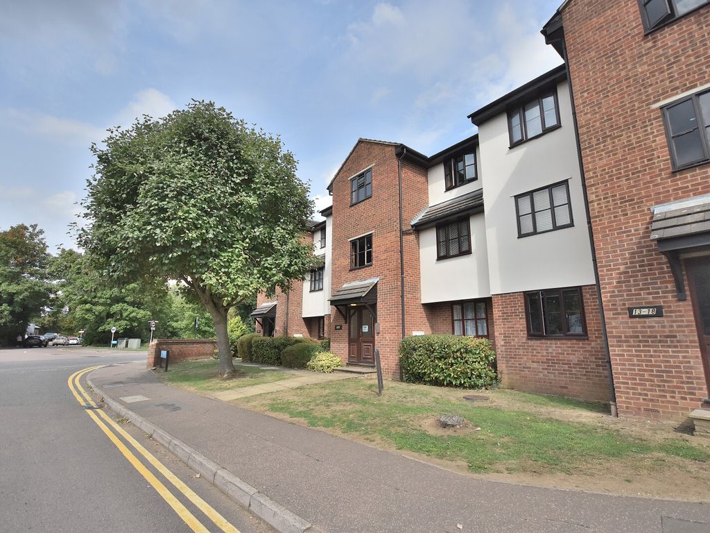 1 bed flat to rent in Rushes Court, Stortford, Herts CM23 Zoopla