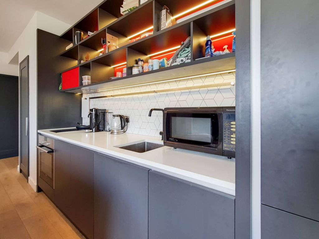 Hercules House Canary Wharf London E14  