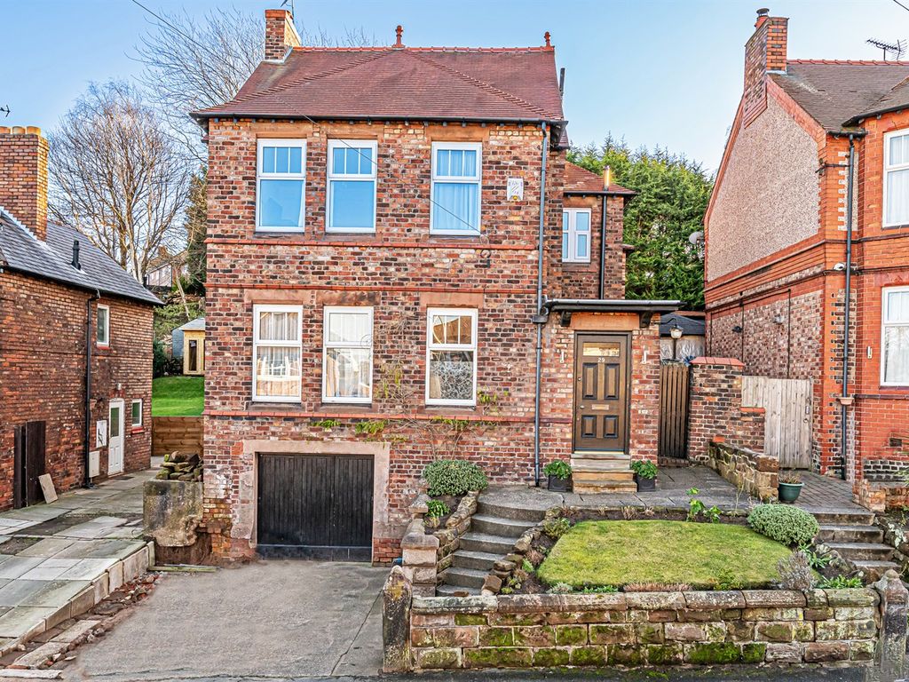 5 bed detached house for sale in Kingsway, Frodsham WA6 Zoopla