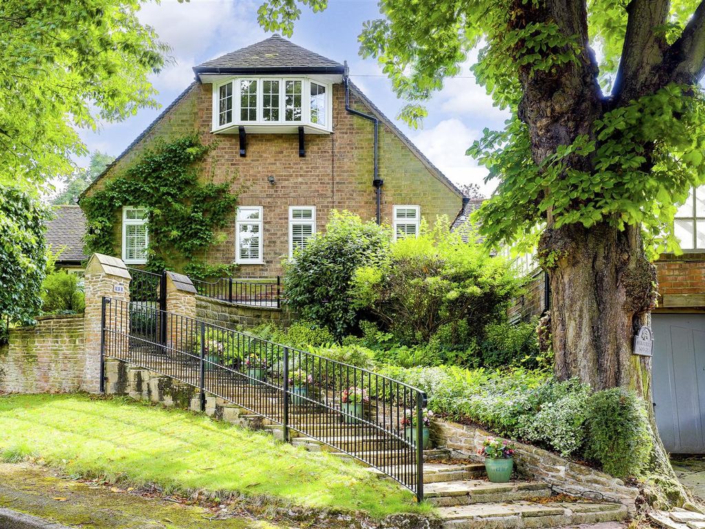 4 bed detached house for sale in Old Hall Drive, Mapperley Park