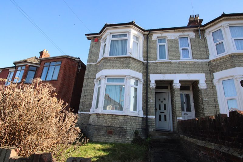 3 bed end terrace house for sale in Roberts Road, High HP13