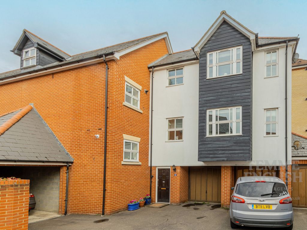 3 bed terraced house for sale in St. Marys Fields, Colchester CO3, £