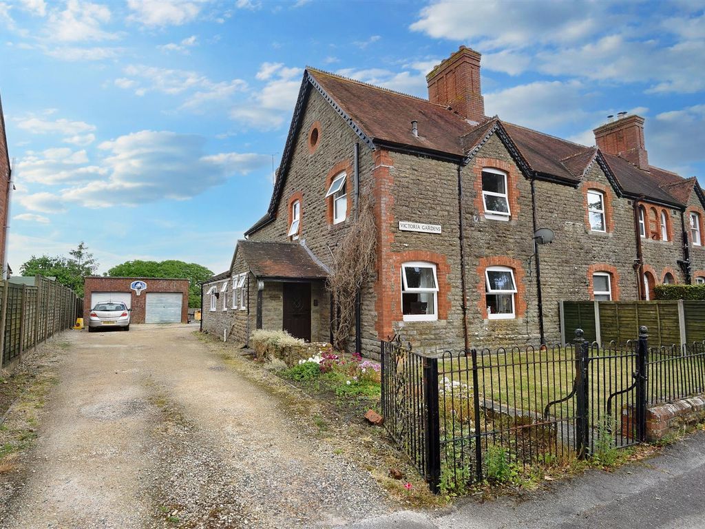 3 bed end terrace house for sale in Victoria Gardens, Henstridge