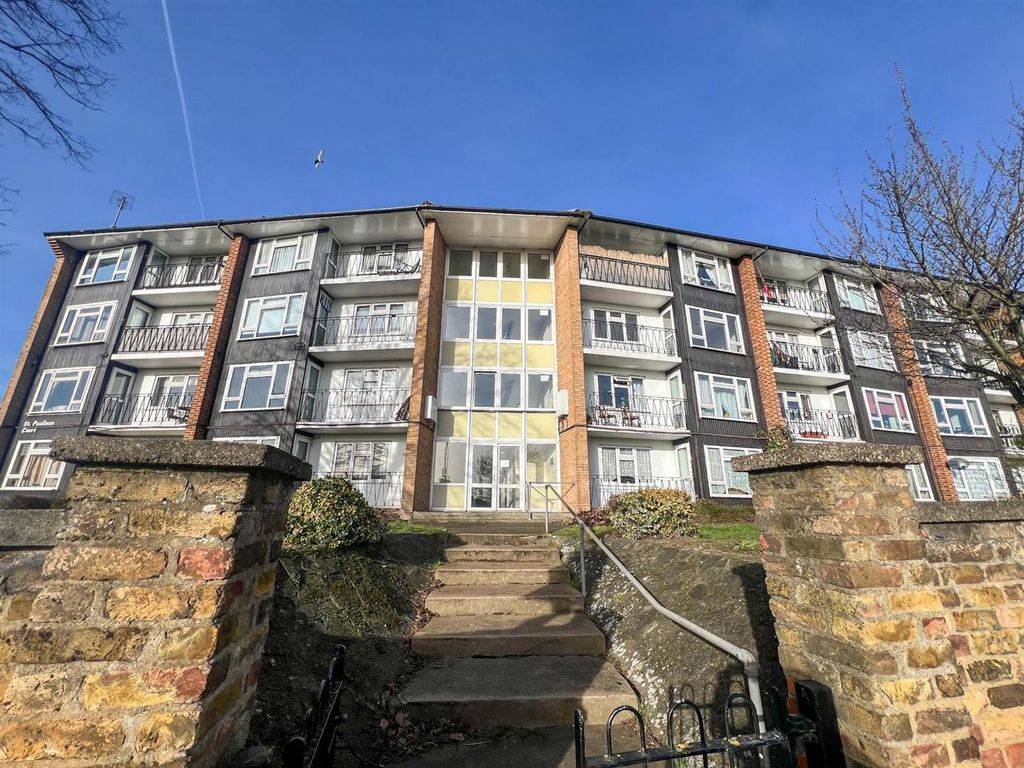 1 bed flat to rent in Manor Road, Crayford, Dartford DA1, £1,150 pcm