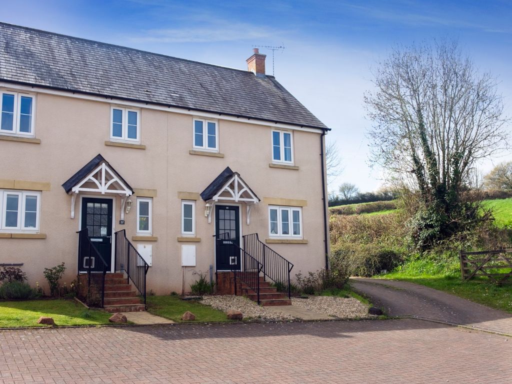 3 bed semidetached house for sale in Devonshire Rise, Tiverton, Devon