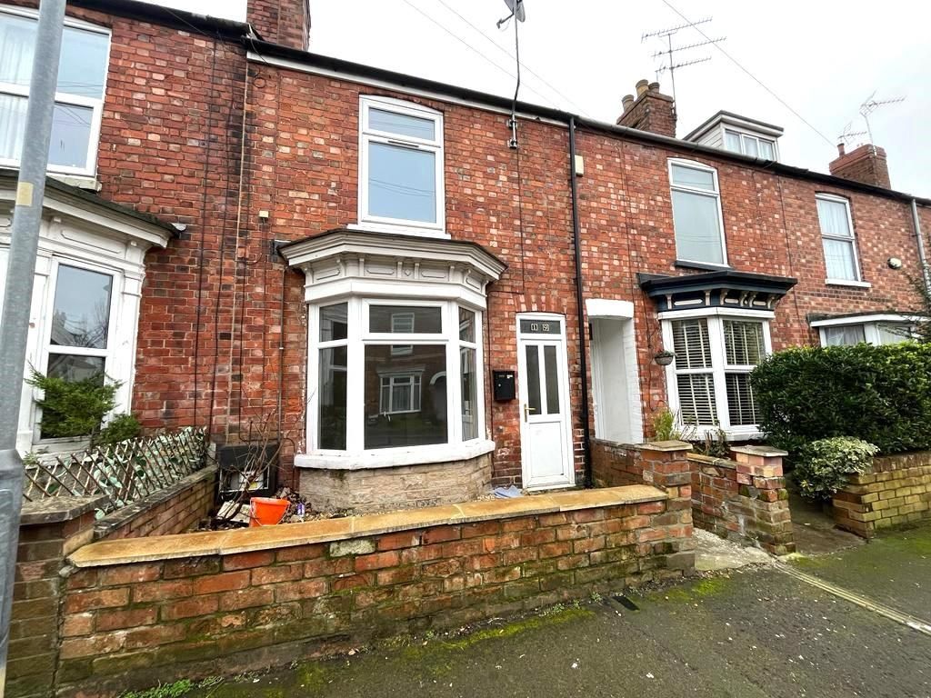 3 bed terraced house for sale in Cromwell Street, Gainsborough DN21, £