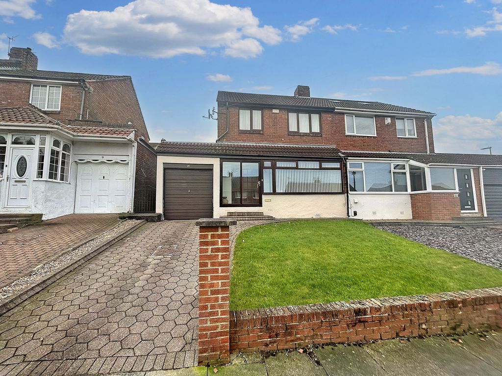 3 bed semidetached house for sale in Mountside Gardens, Dunston