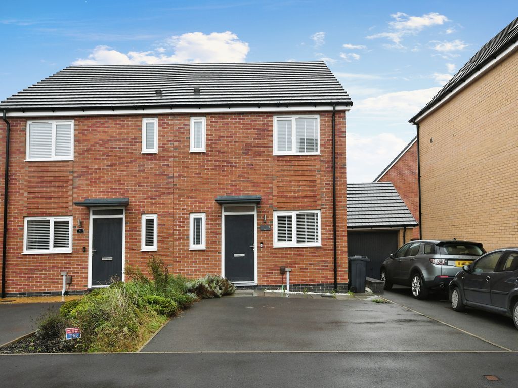 3 bed semidetached house for sale in Pease Close, Clay Cross