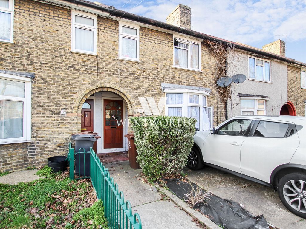 2 bed terraced house for sale in Grafton Gardens, Dagenham RM8 Zoopla