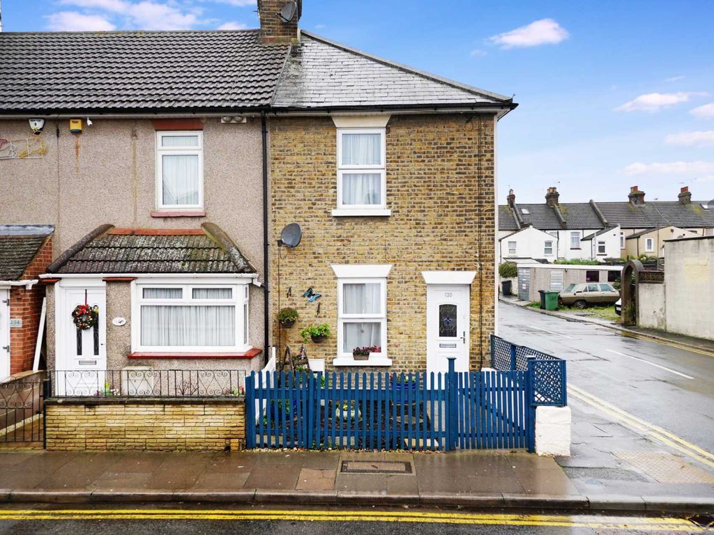 2 bed end terrace house for sale in Church Road, DA10, £270,000 Zoopla