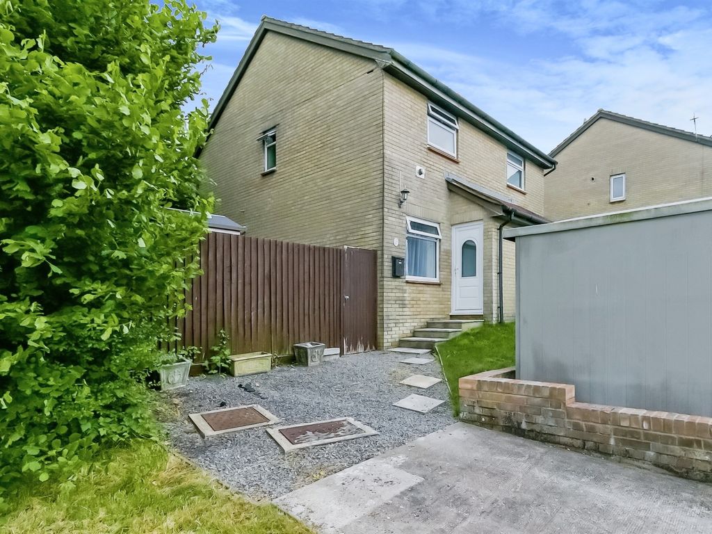 2 bed semidetached house for sale in Lakin Drive, Barry CF62 Zoopla