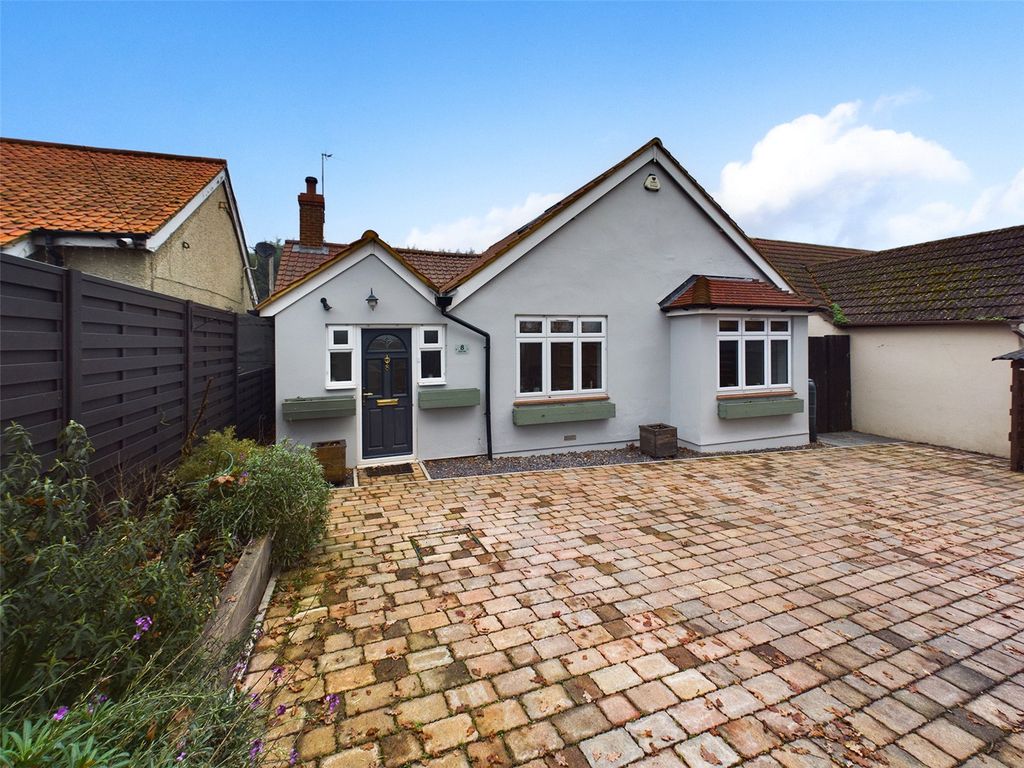 3 bed bungalow for sale in Elm Hill, Normandy, Surrey GU3 Zoopla