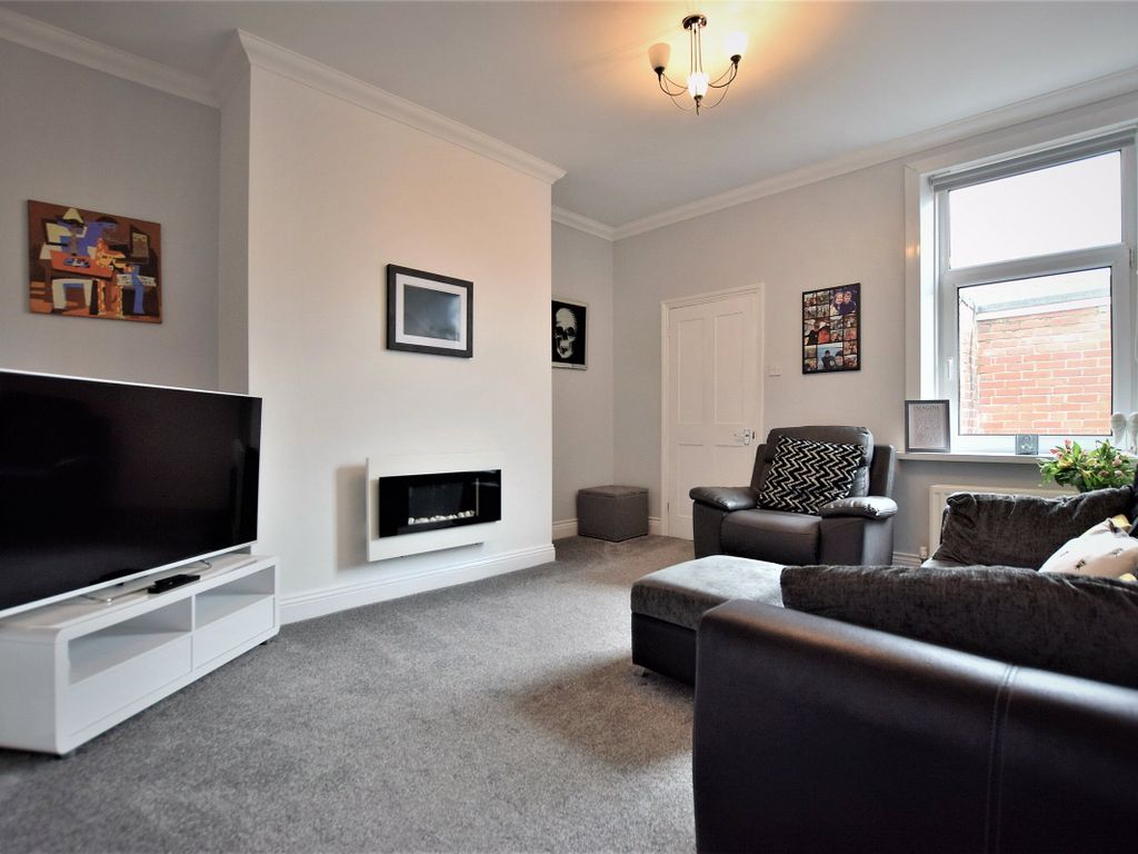 3 bed flat for sale in Queen Victoria Street, Pelaw, Gateshead NE10 Zoopla