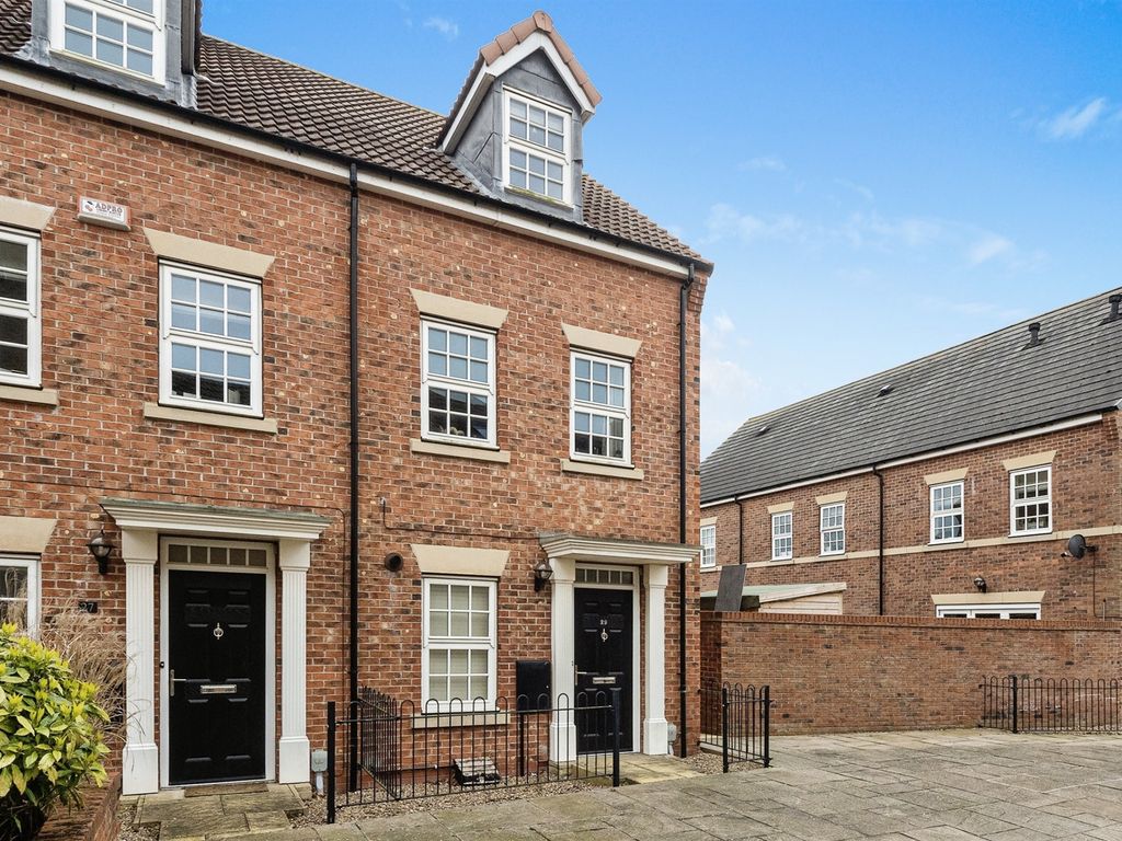 3 bed end terrace house for sale in Dickinson Walk, Beverley HU17 Zoopla