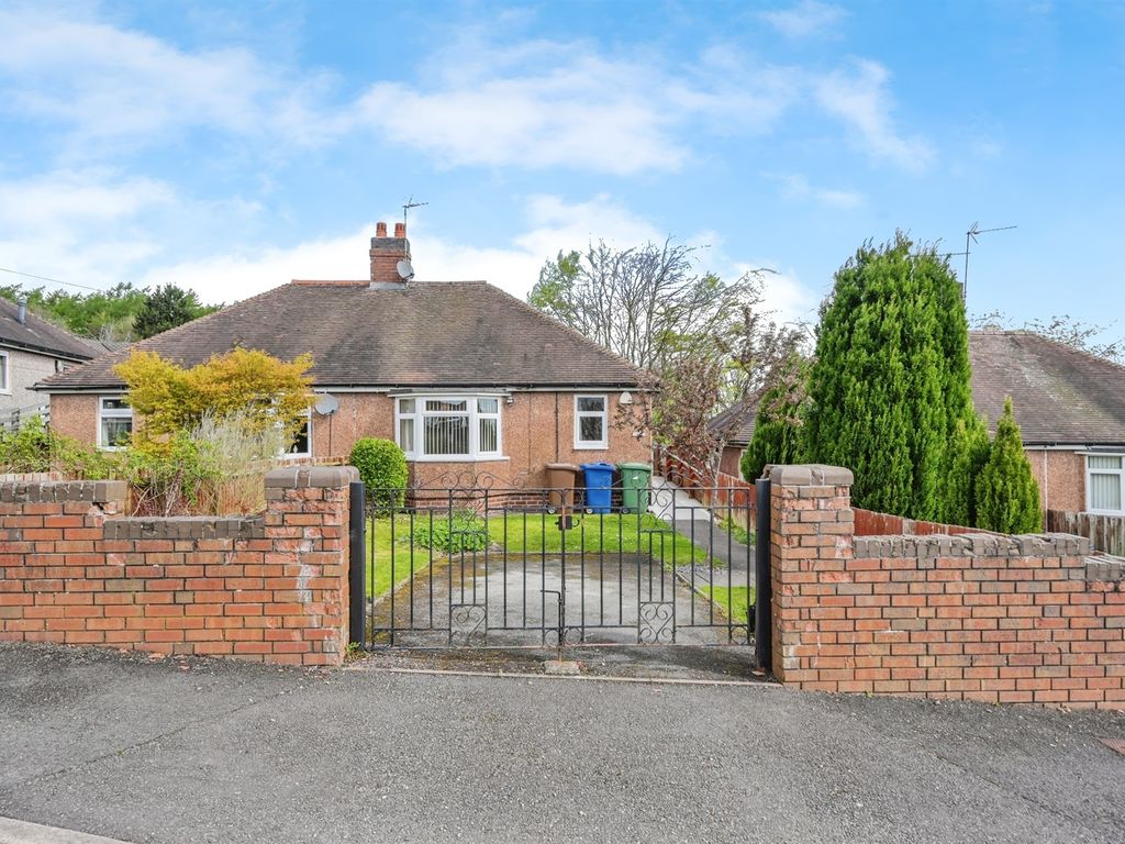 1 bed semidetached bungalow for sale in Bradbury Lane, Hednesford