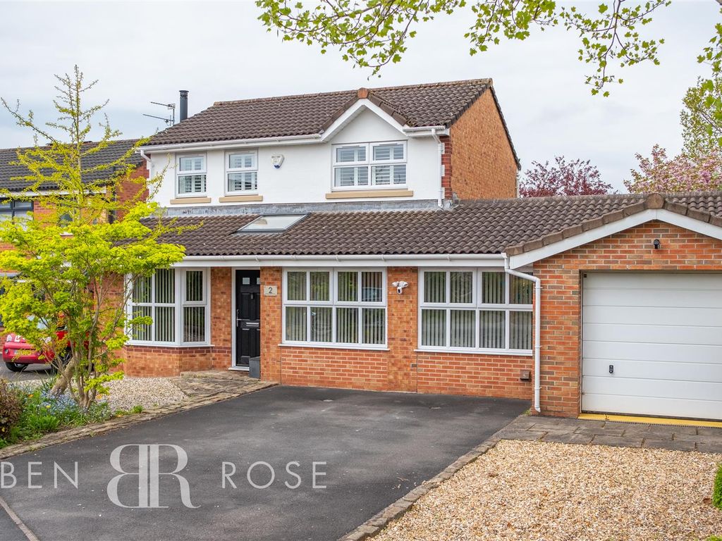 3 bed detached house for sale in Hedgerows Road, Leyland PR25 Zoopla