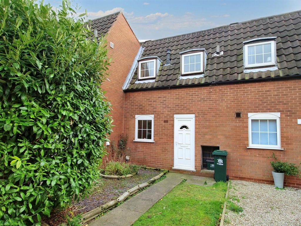 2 bed terraced house for sale in Syderstone Walk, Woodthorpe View