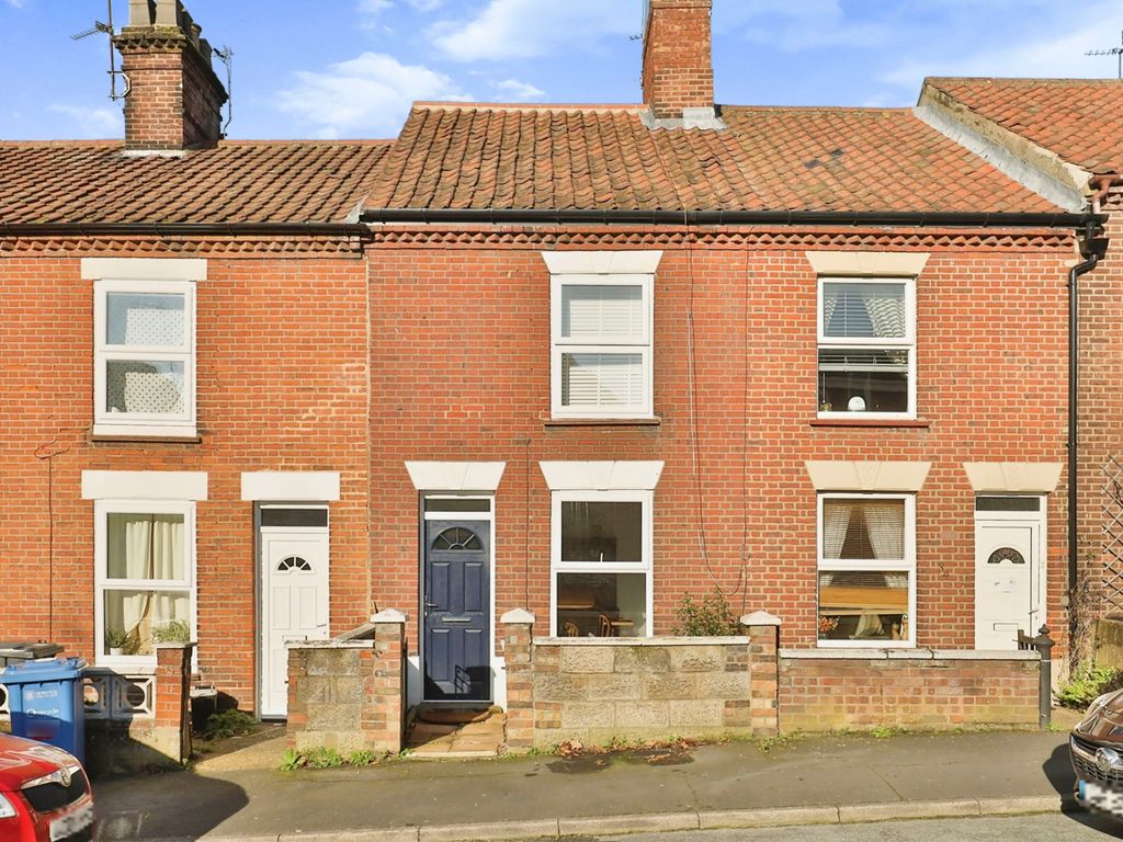 3 bed terraced house for sale in Anchor Street, Norwich NR3, £250,000