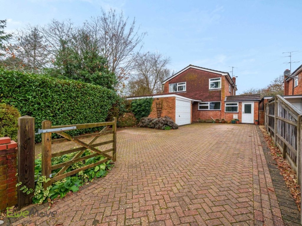 4 bed detached house for sale in Burney Bit, Pamber Heath, Tadley, Hampshire RG26, £650,000 Zoopla