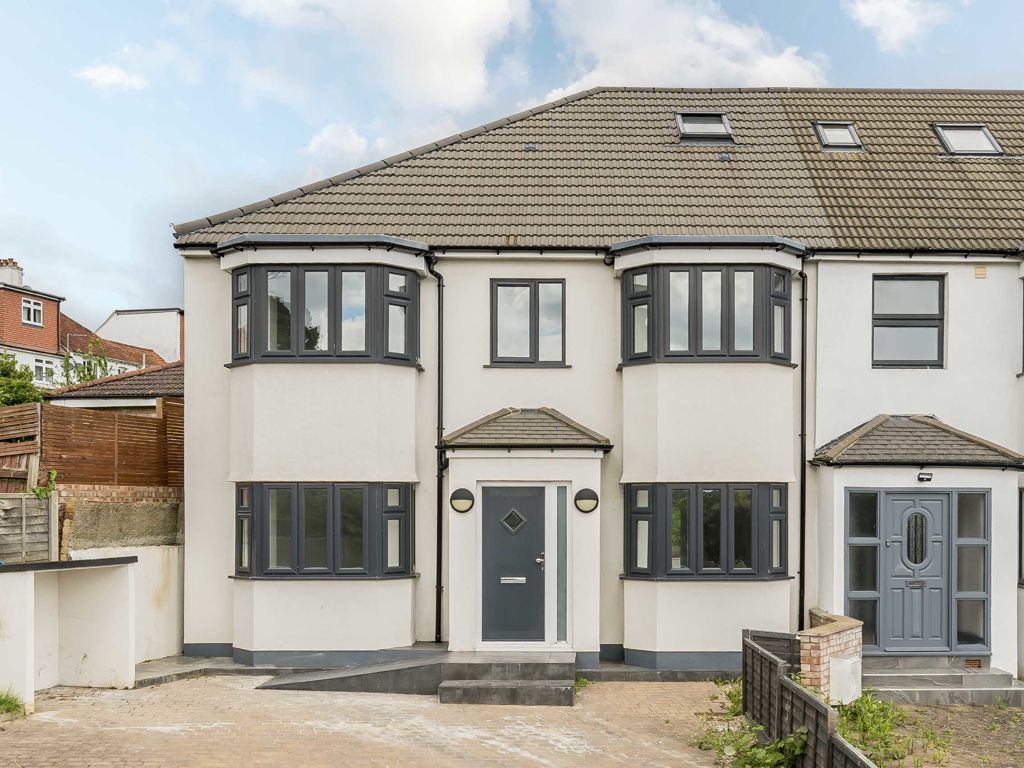 4 bed property for sale in Covington Way, London SW16, £695,000 Zoopla