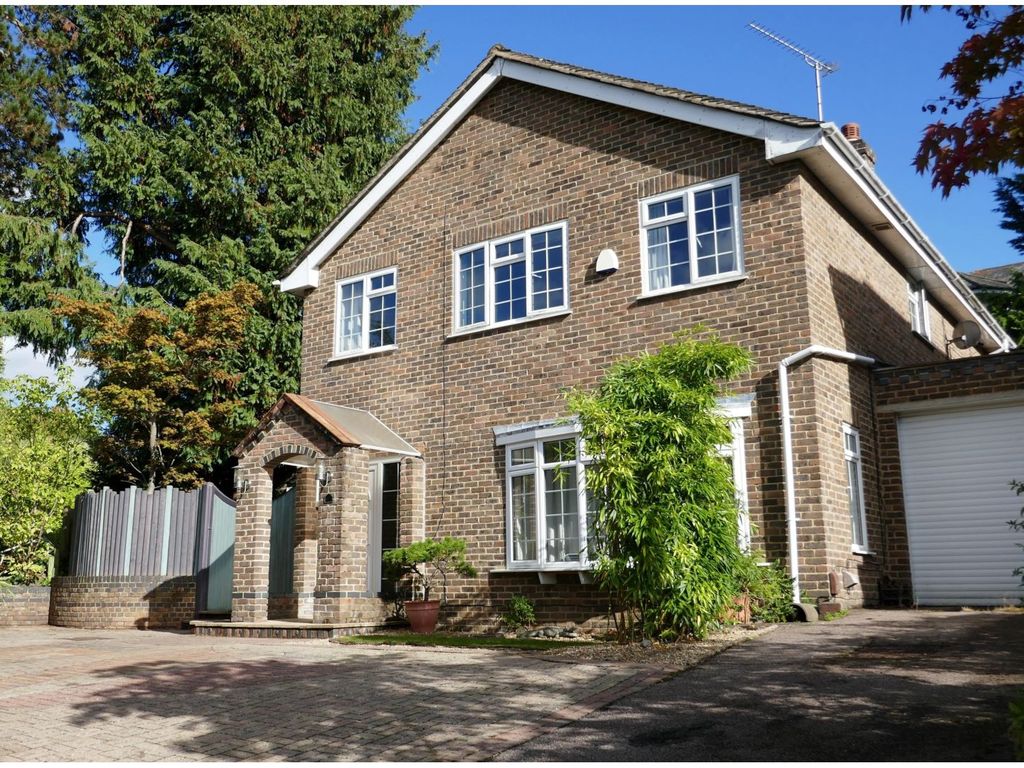 Albany Hill, Tunbridge Wells TN2  