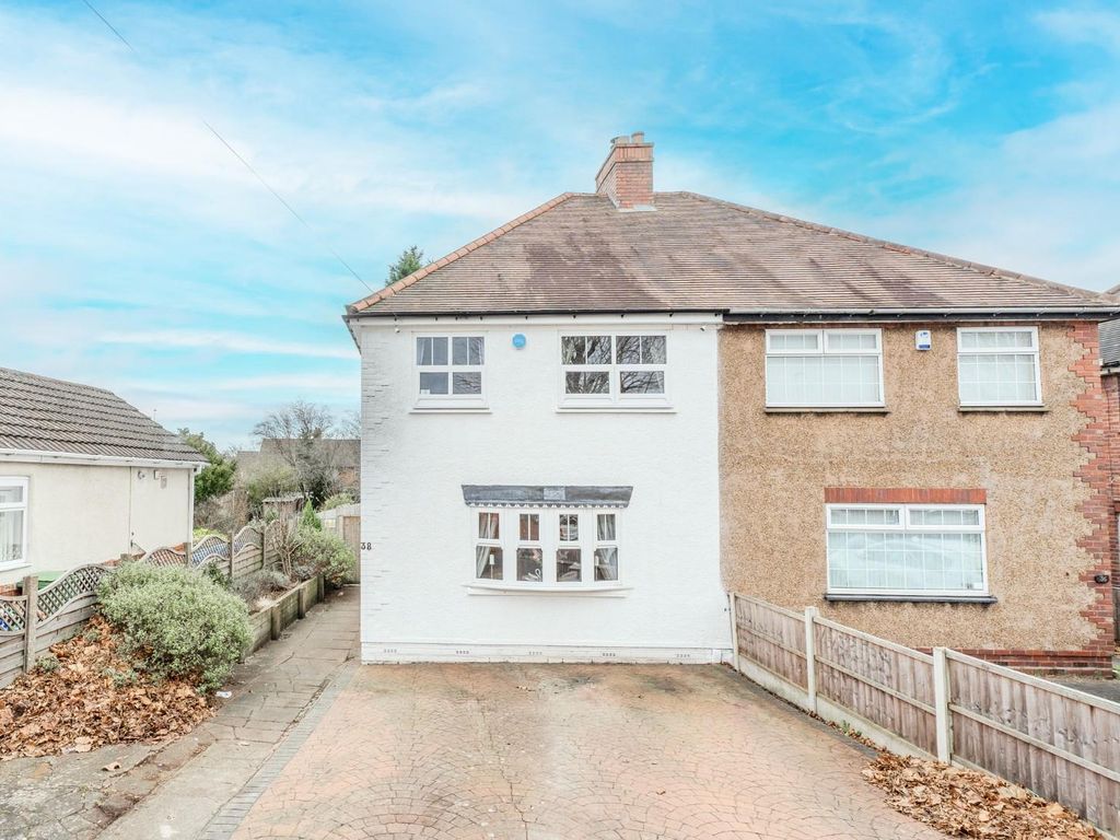 3 bed semidetached house for sale in Park Road, Woodsetton, Dudley DY1