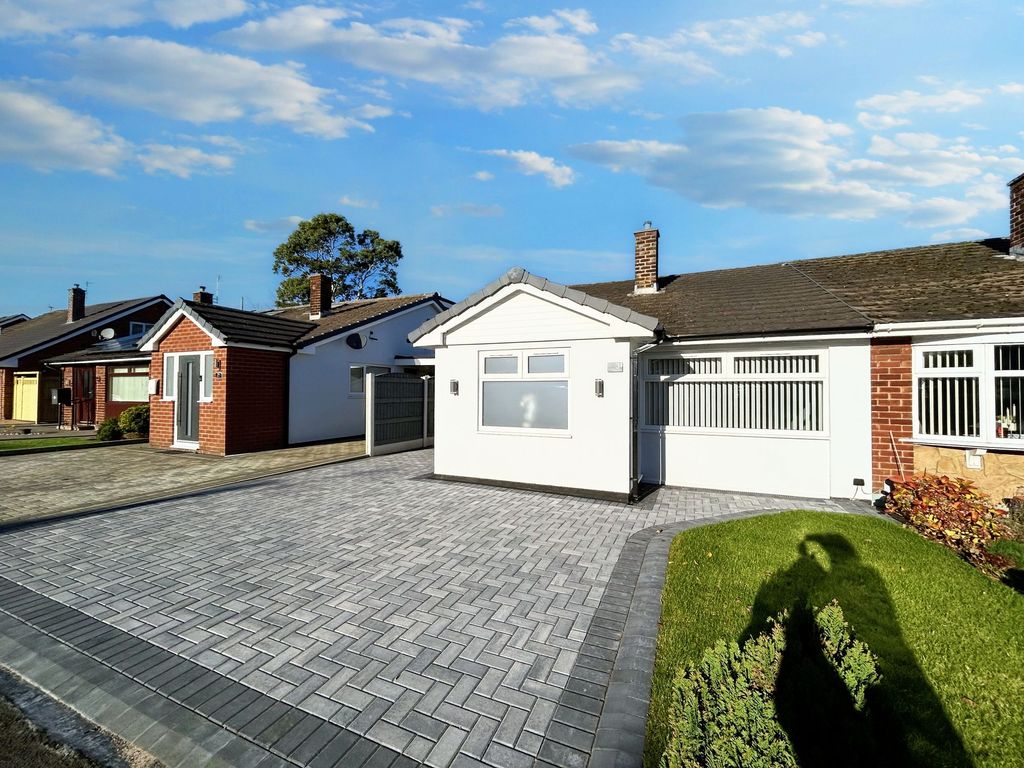 2 bed semidetached bungalow for sale in Abbeydale, Burscough L40, £