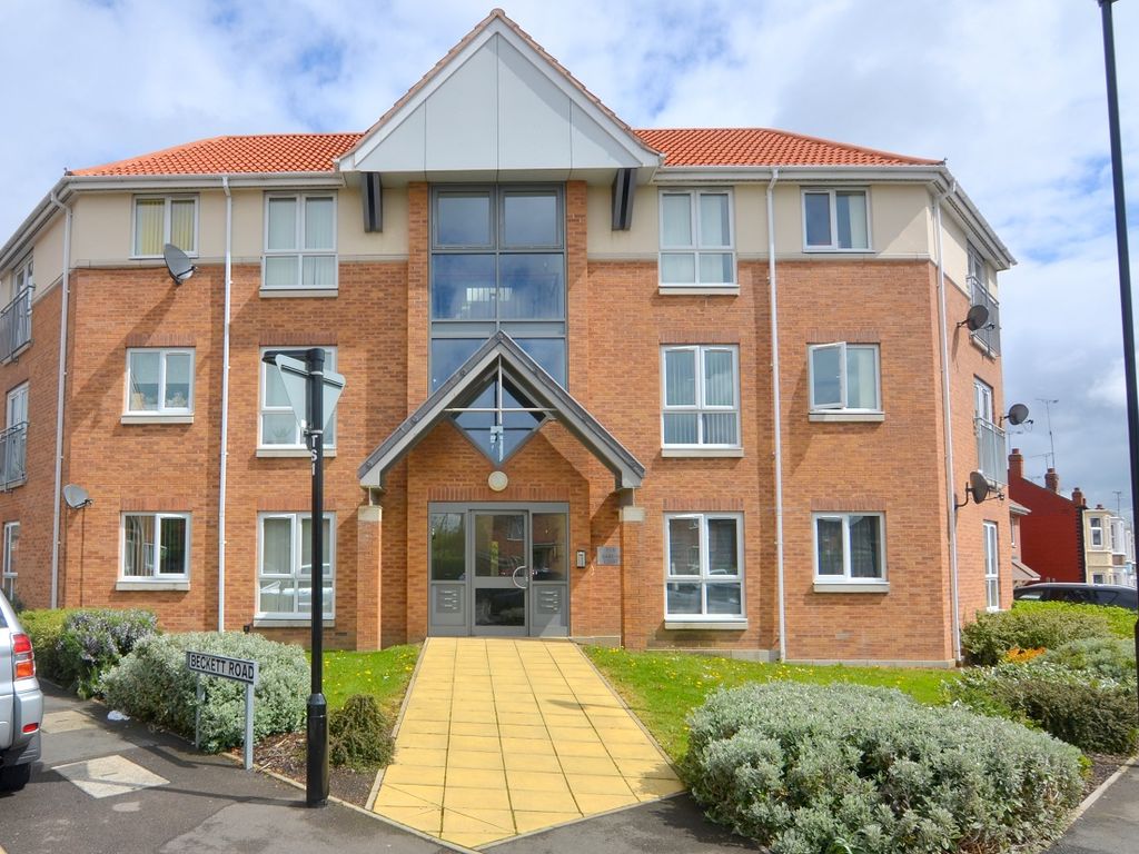 2 bed flat to rent in Common Way, Stoke Heath, Coventry CV2 Zoopla