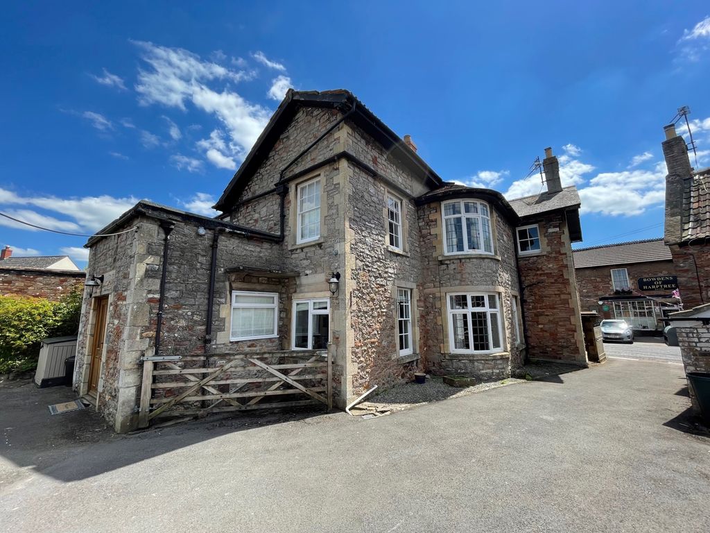 4 bed semidetached house for sale in High Street, West Harptree