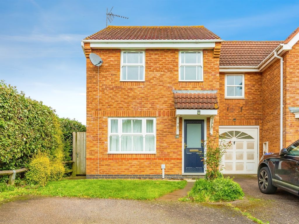 3 bed semidetached house for sale in Whittles Cross, Wootton