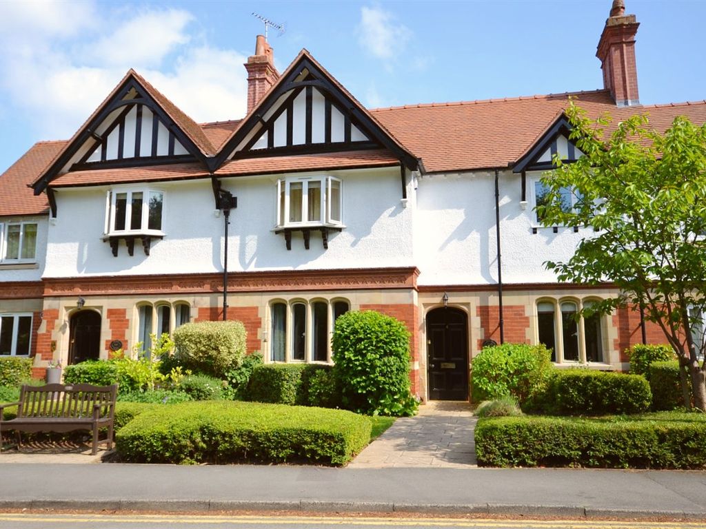 2 bed flat for sale in Heyes Lane, Alderley Edge SK9 Zoopla