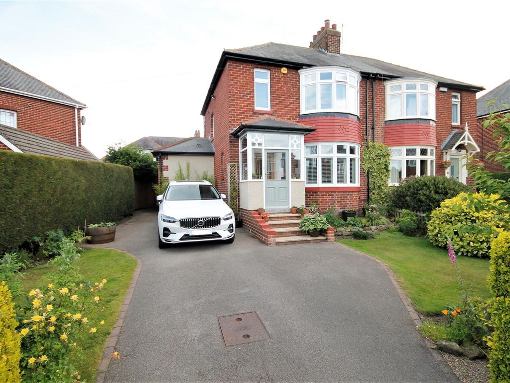 3 bed semidetached house for sale in Durham Moor Crescent