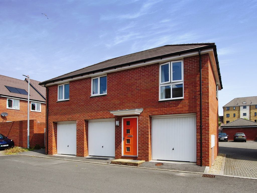 2 bed property for sale in Square Leaze, Patchway, Bristol BS34 Zoopla