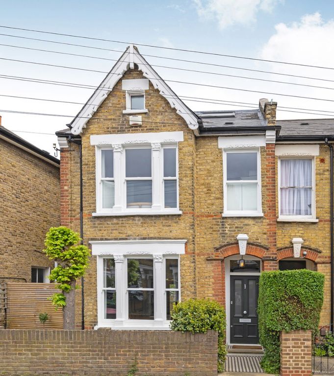 6 bed semidetached house for sale in Glengarry Road, East Dulwich