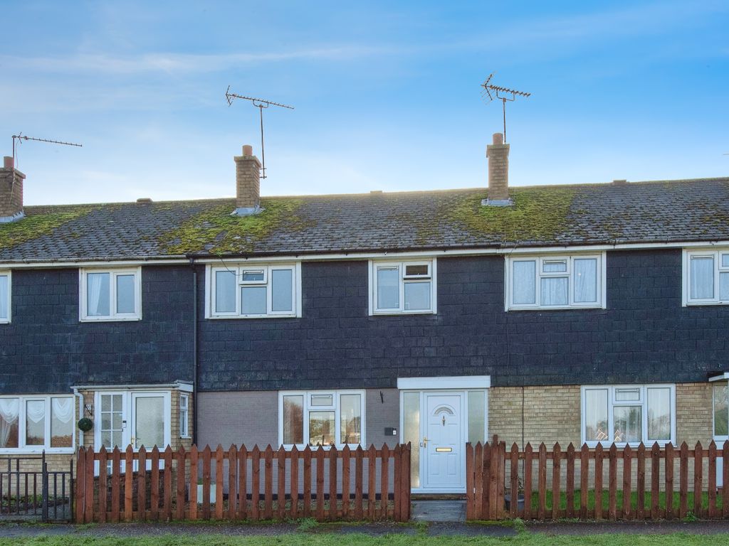 3 bed terraced house for sale in Trinity Avenue, Mildenhall, Bury St