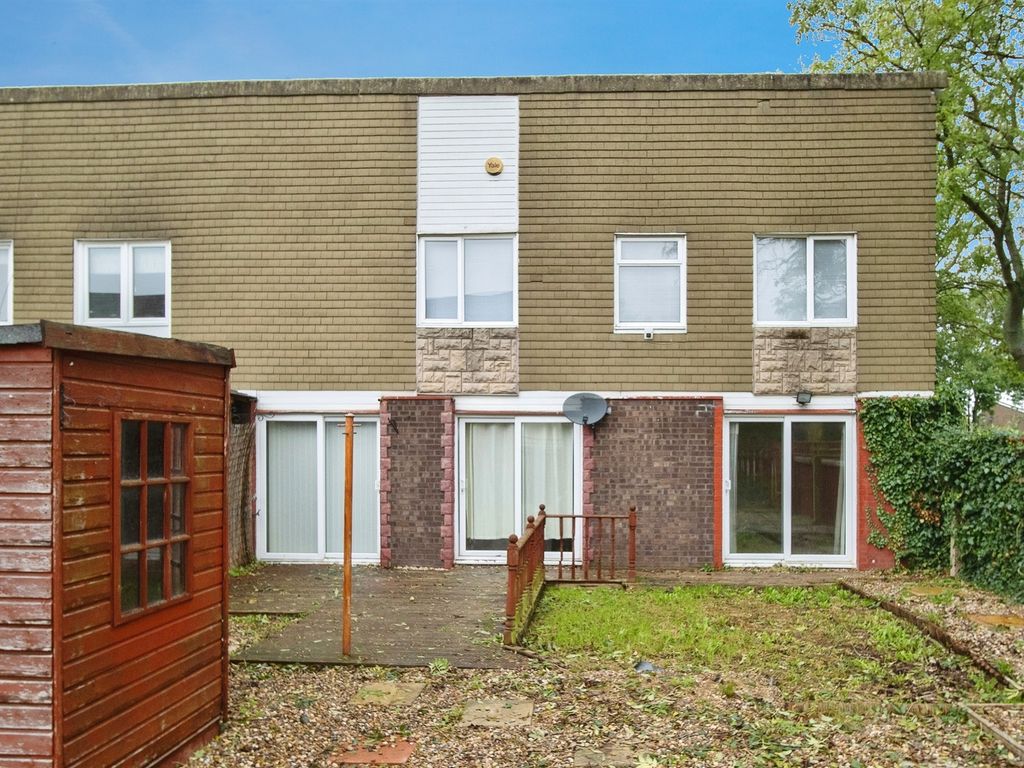 3 bed end terrace house for sale in Cheriton Close, Bransholme, Hull