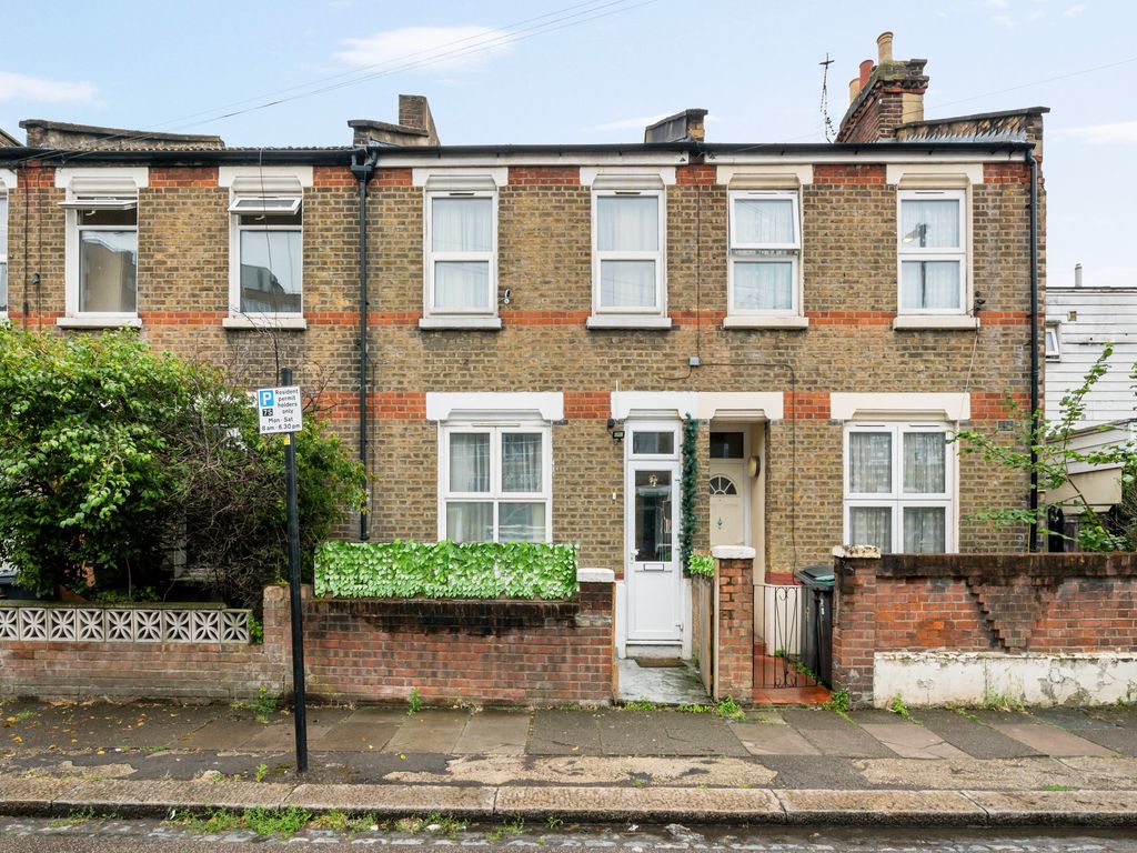 4 bed terraced house to rent in Montague Road, London N15 Zoopla