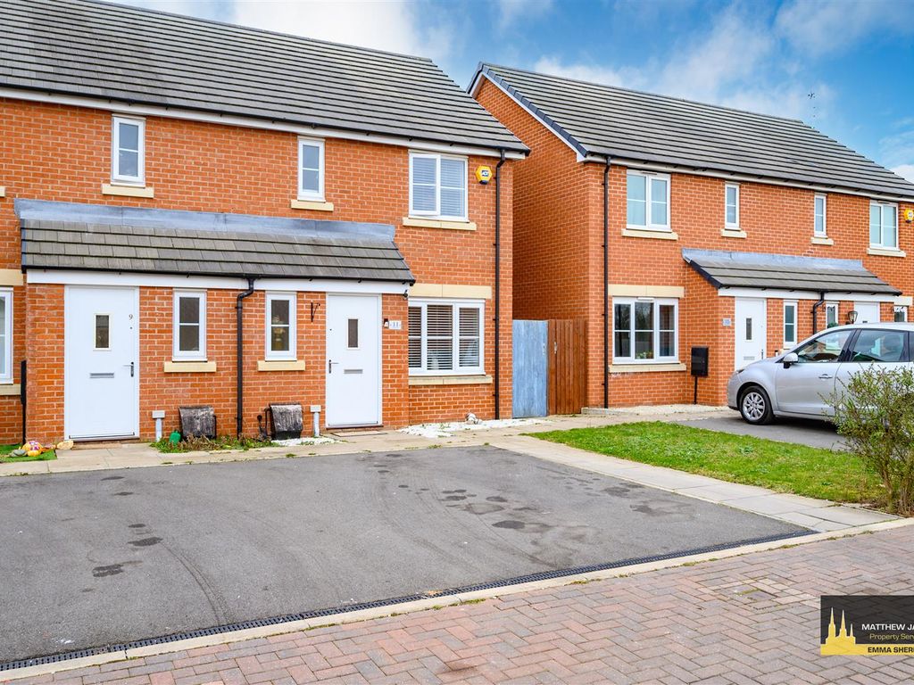 3 bed semidetached house for sale in Ivens Grove, Shilton Place CV2