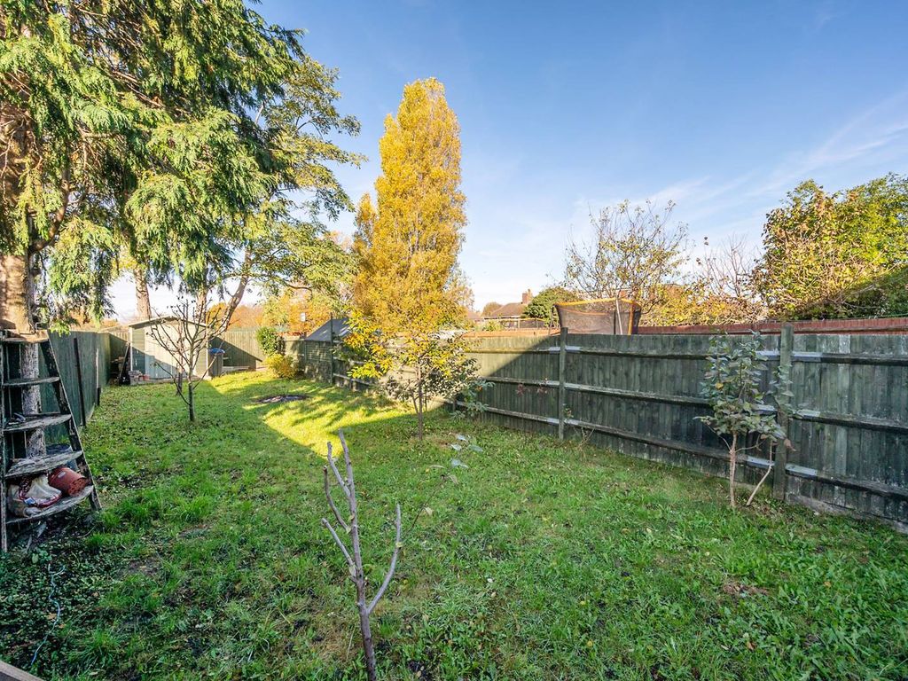 3 bed terraced house to rent in Cannon Hill Lane, Wimbledon, London