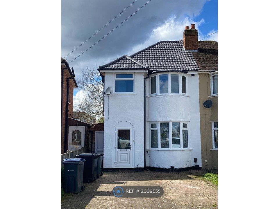 3 bed semidetached house to rent in Parkdale Road, Birmingham B26, £