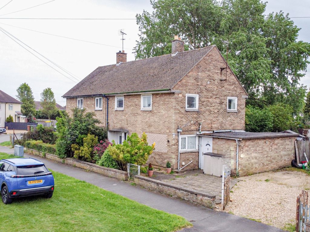 3 bed semidetached house for sale in Little Close, Eye, Peterborough