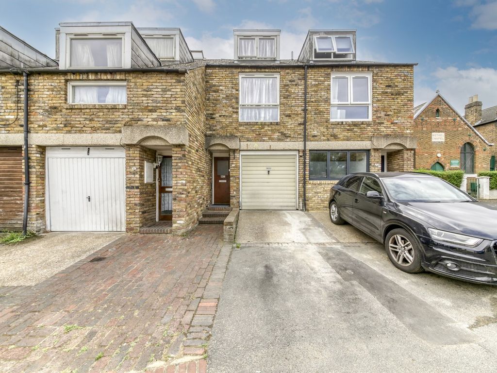 3 bed town house for sale in Dunbar Street, London SE27 Zoopla