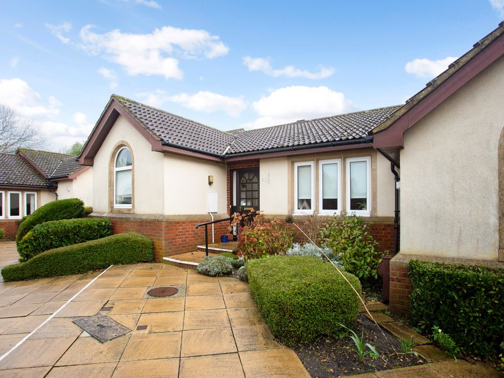 2 bed bungalow for sale in Alma Road, Reigate RH2, £485,000 Zoopla