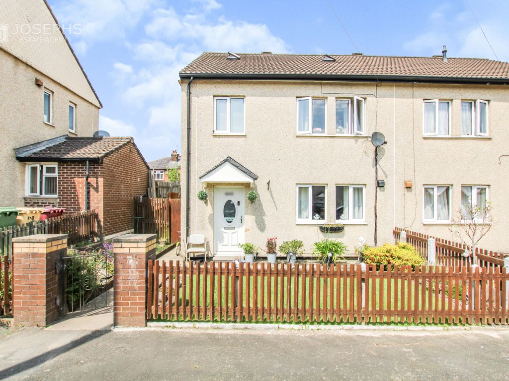 3 bed semidetached house for sale in Ainsdale Road, Bolton BL3 Zoopla