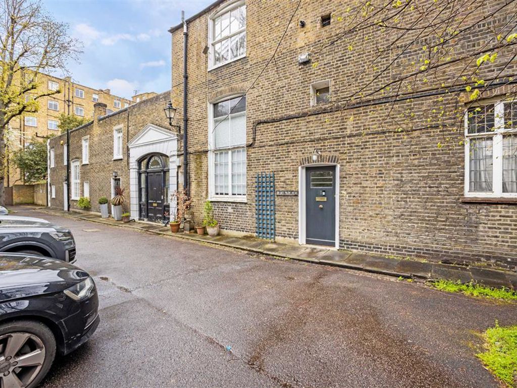 Studio to rent in Sydney Close, London SW3 Zoopla