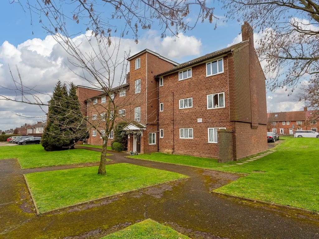 1 bed flat for sale in Lyle Court, Lilleshall Road, Morden SM4 Zoopla