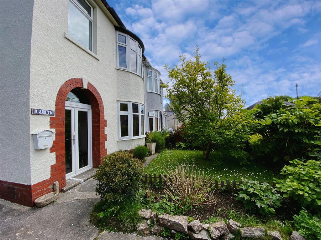 3 bed semidetached house for sale in Serpentine Road, Tenby SA70, £