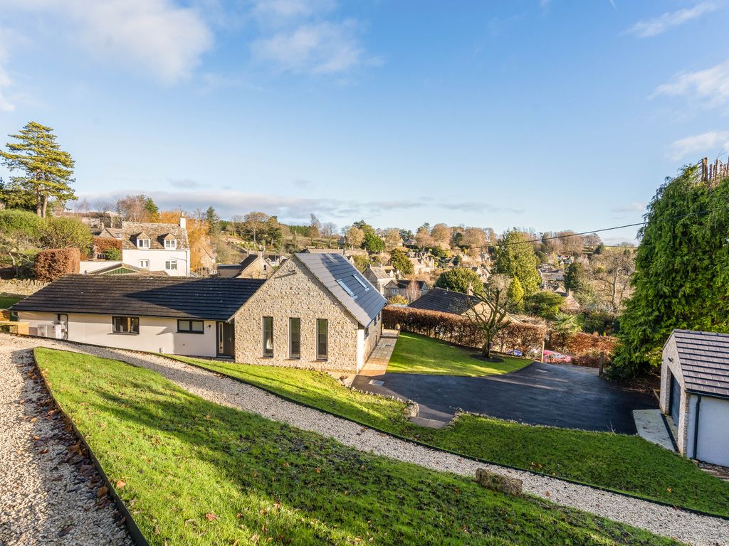 4 bed detached bungalow for sale in Box, Stroud GL6, £1,150,000 Zoopla